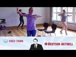 Cover: Deutsch lernen mit Videos | Tanzen auf Distanz | mit deutschen Untertiteln