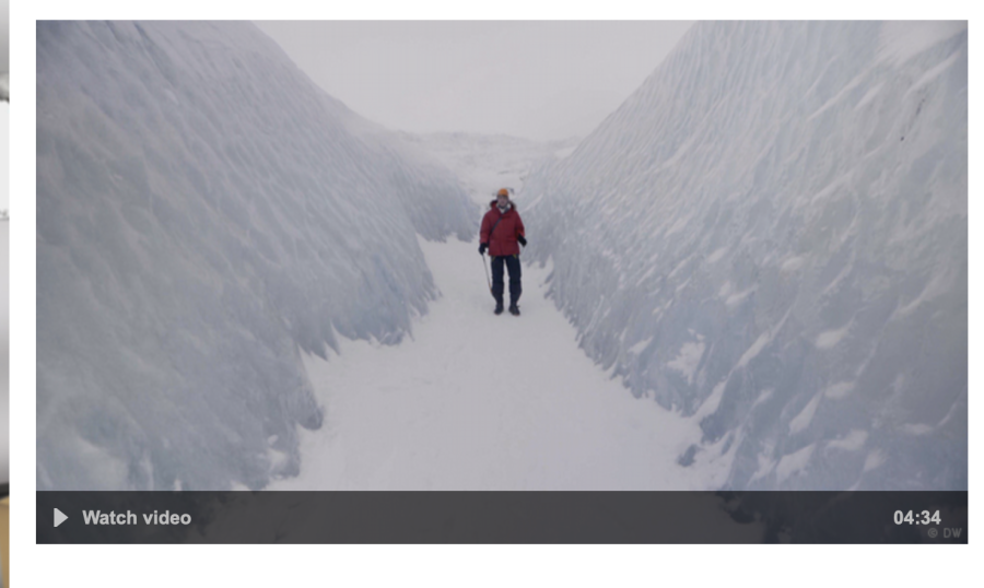 Cover: Massive slabs of ice | Europe′s largest glacier