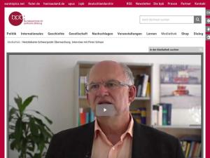 Cover: Netzdebatte-Schwerpunkt Überwachung. Interview mit Peter Schaar