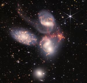 Cover: Stephans Quintett - James Webb Space Telescope