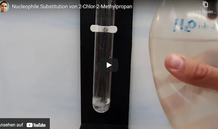Cover: Nucleophile Substitution von 2-Chlor-2-Methylpropan - YouTube
