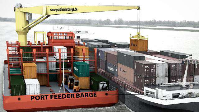 Cover: Port Feeder Barge beim Containerumschlag